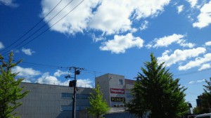 長崎屋と白い雲